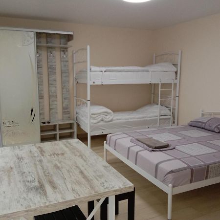 Однокімнатна 105 Apartment คเมลไนป์สกาเย ภายนอก รูปภาพ