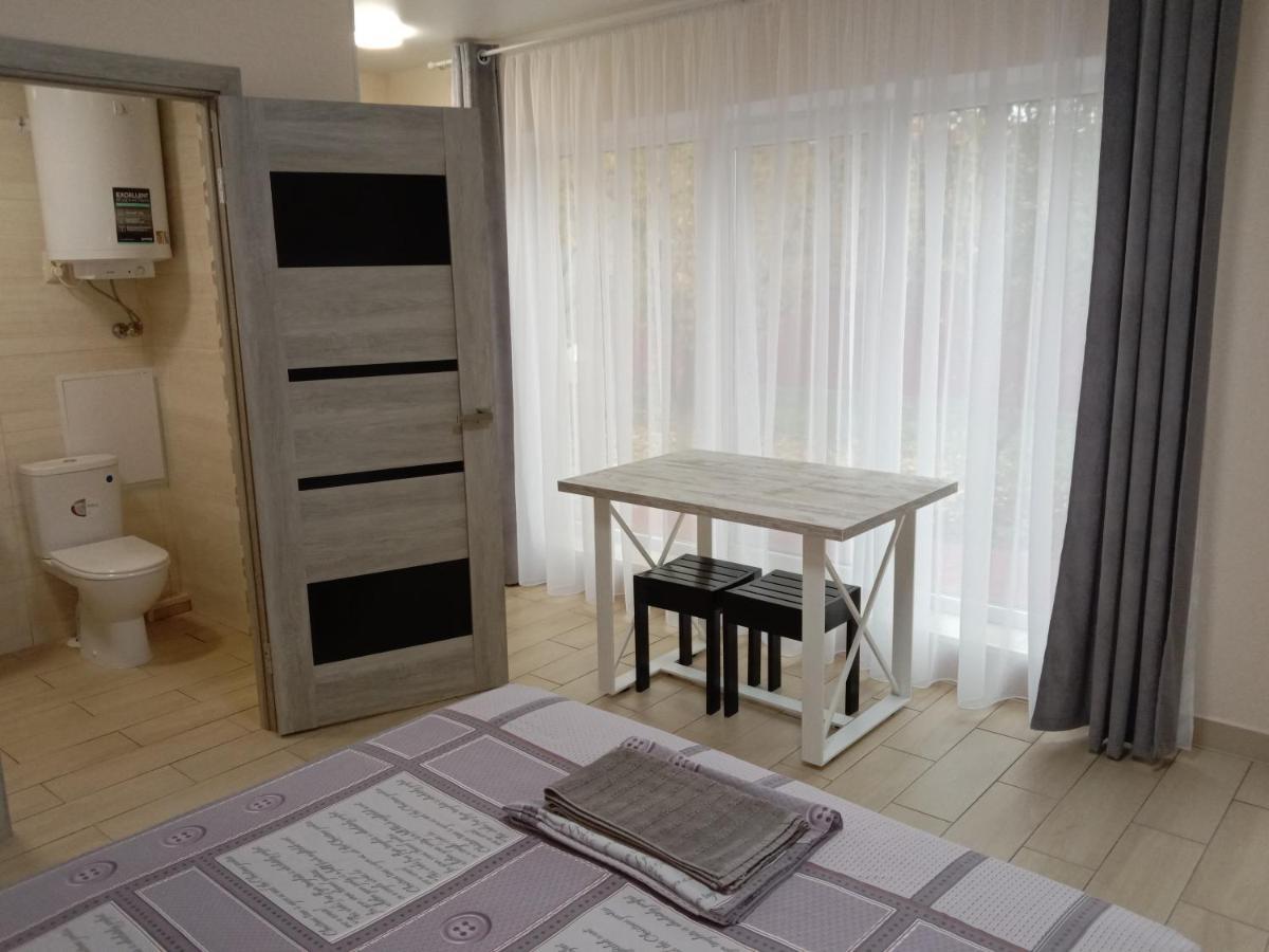 Однокімнатна 105 Apartment คเมลไนป์สกาเย ภายนอก รูปภาพ