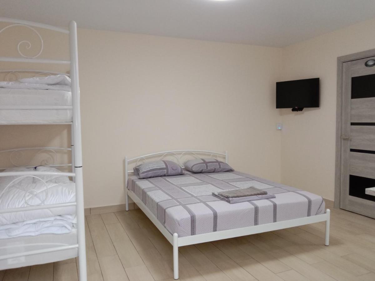 Однокімнатна 105 Apartment คเมลไนป์สกาเย ภายนอก รูปภาพ