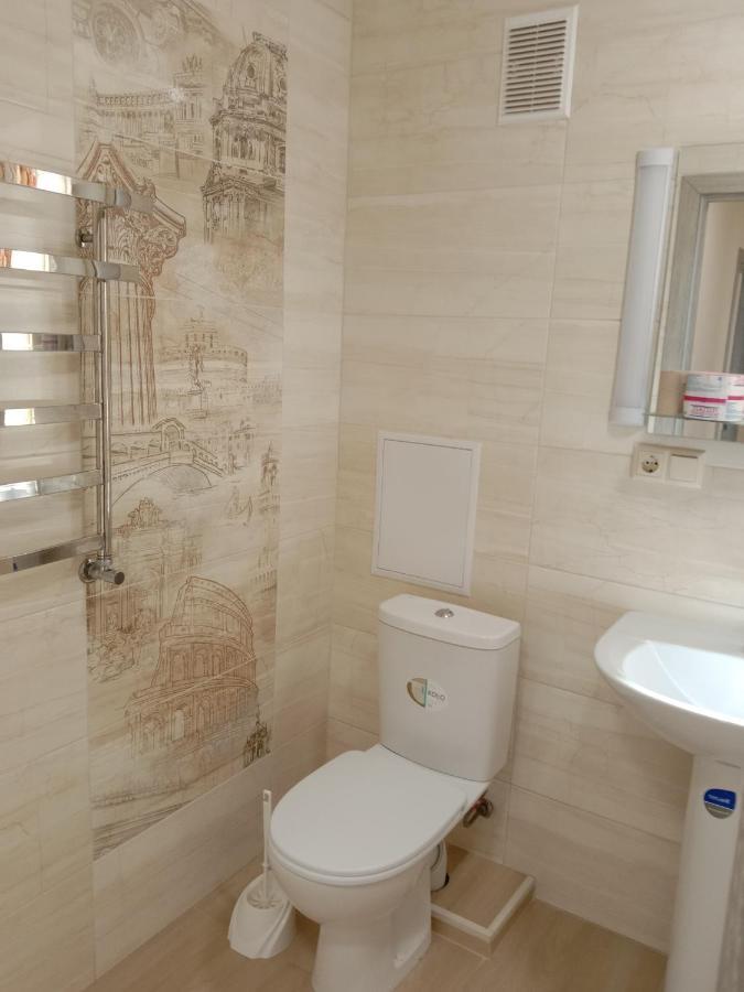 Однокімнатна 105 Apartment คเมลไนป์สกาเย ภายนอก รูปภาพ