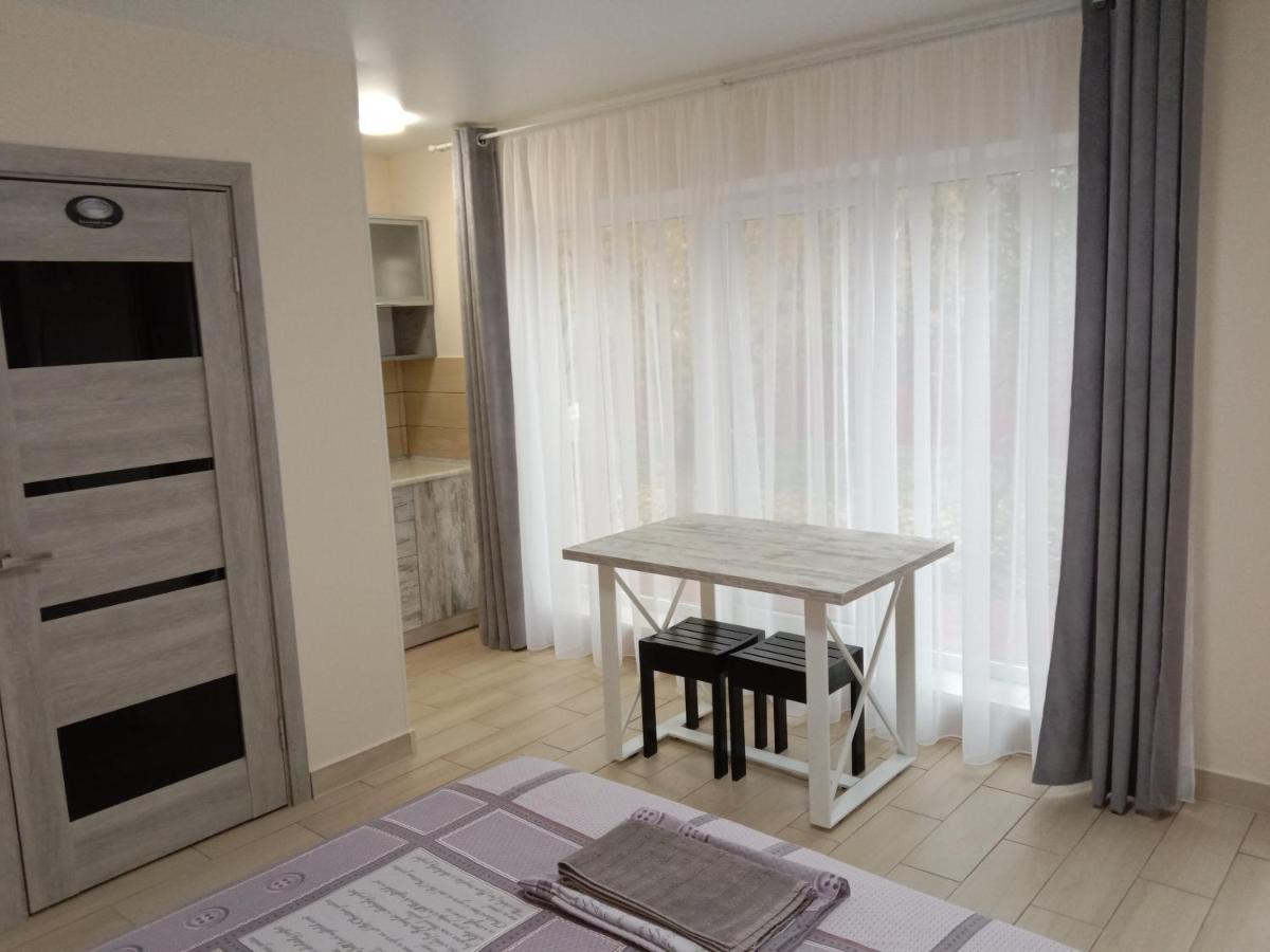 Однокімнатна 105 Apartment คเมลไนป์สกาเย ภายนอก รูปภาพ